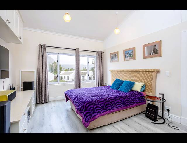 6 BEDROOM FREEHOLD FOR SALE IN MARINA DA GAMA